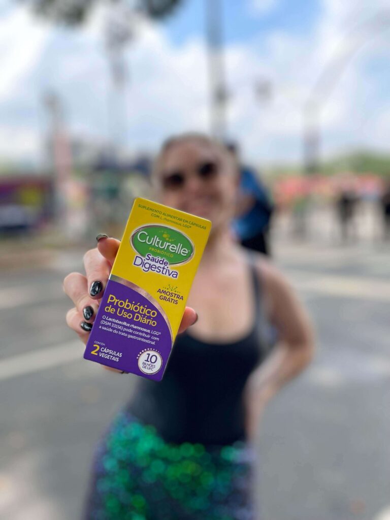 Ação de Culturelle no Carnaval de São Paulo com distribuição de probióticos e interação com o público